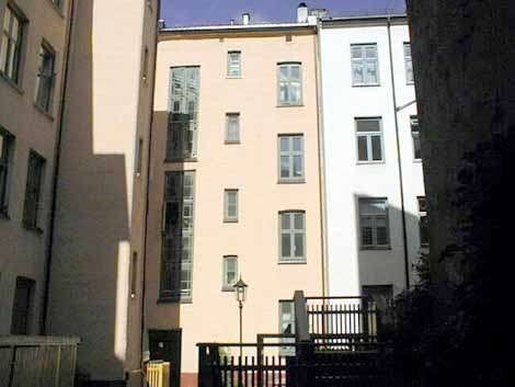 Bakgård Galleribilde