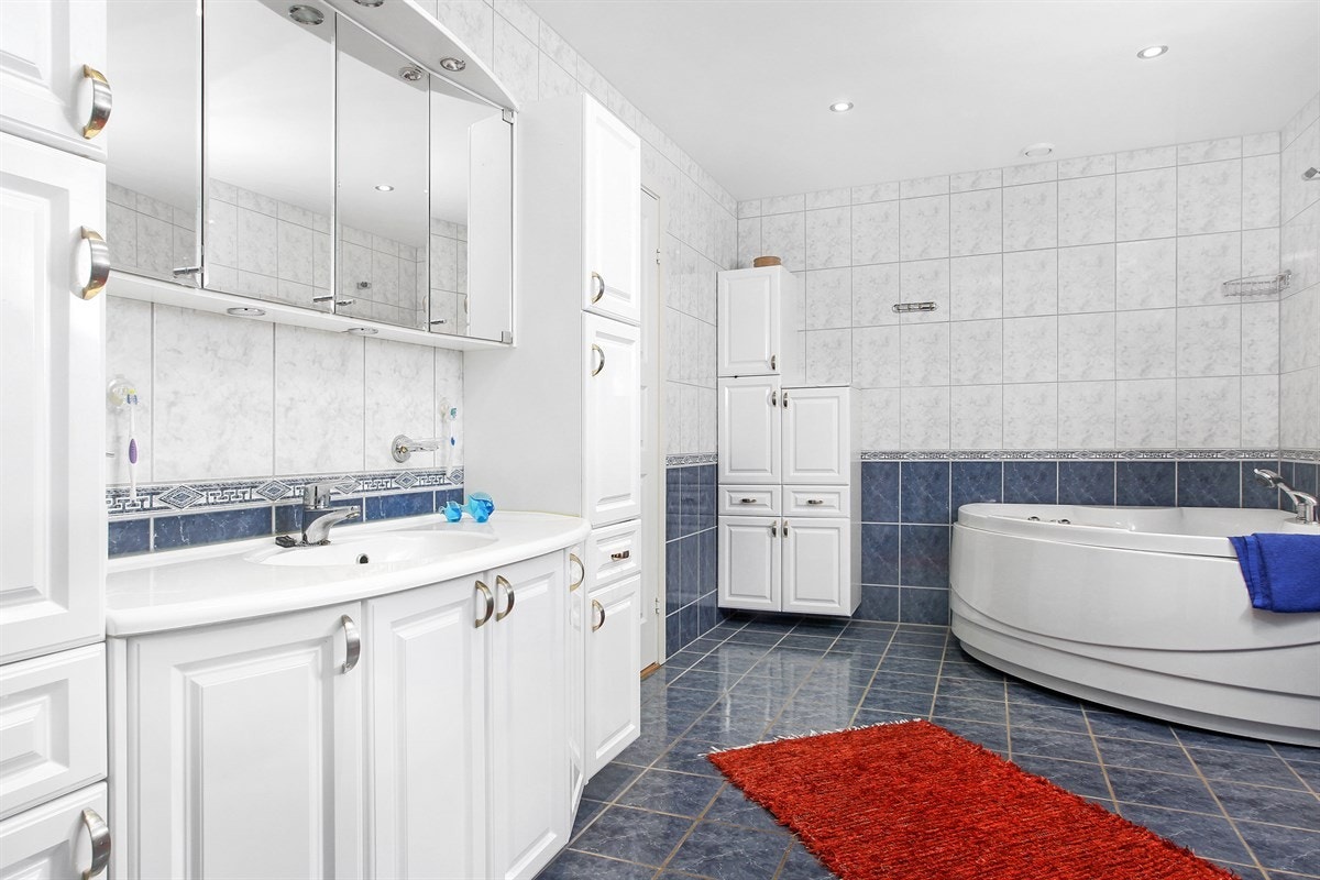 6 bad 2 Galleribilde