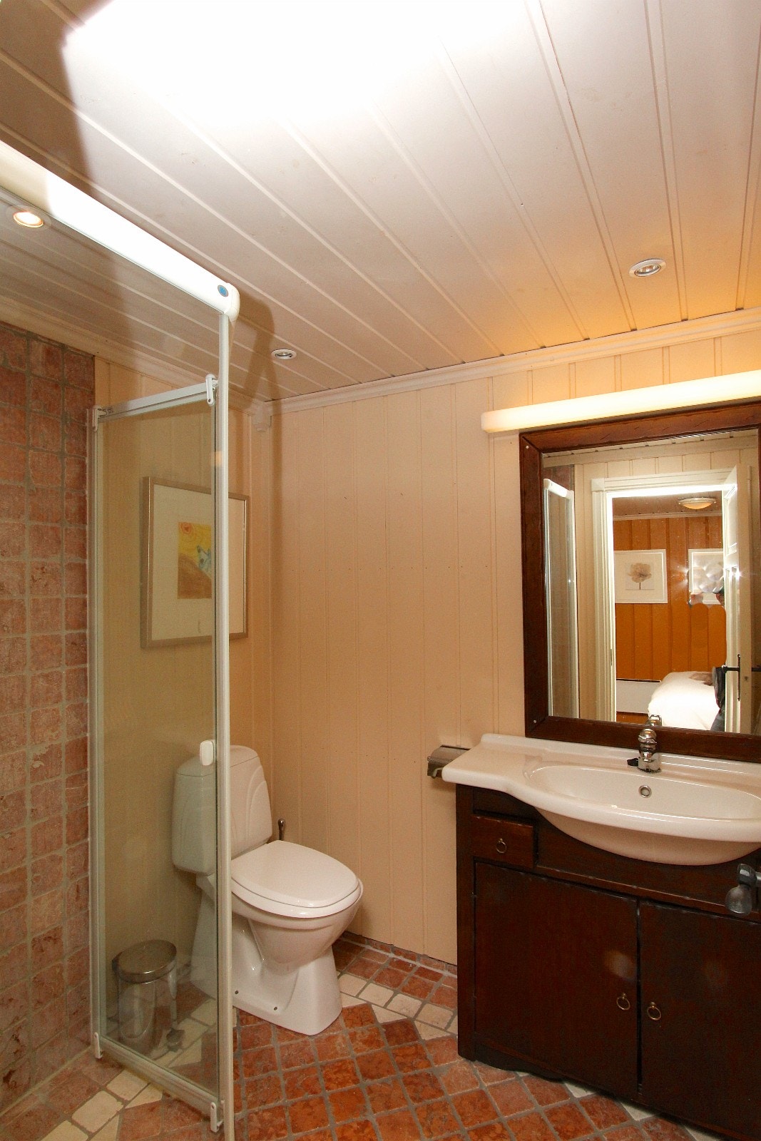 Dusjbad/wc 2 Galleribilde