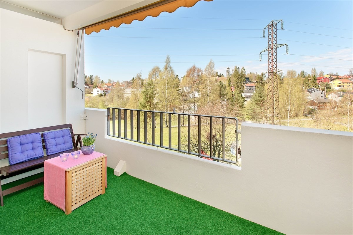 Utsikt mot friområde og Mærradalen. Galleribilde