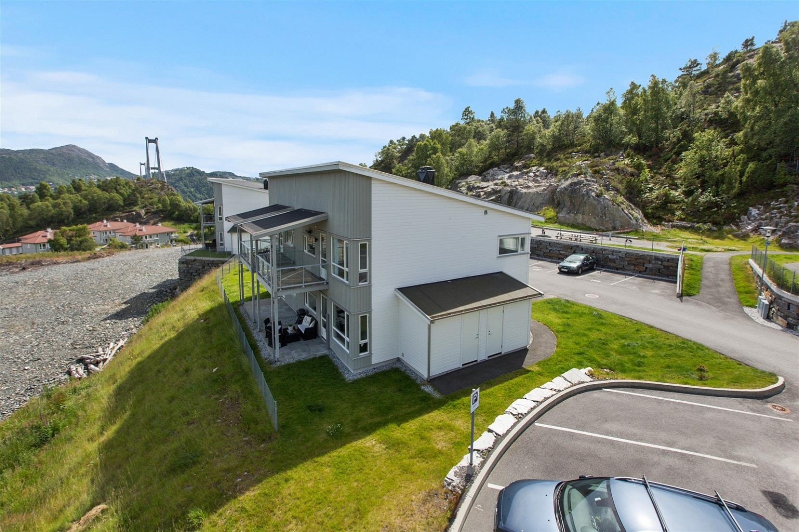 Leiligheten ligger i 1. etasje. Galleribilde