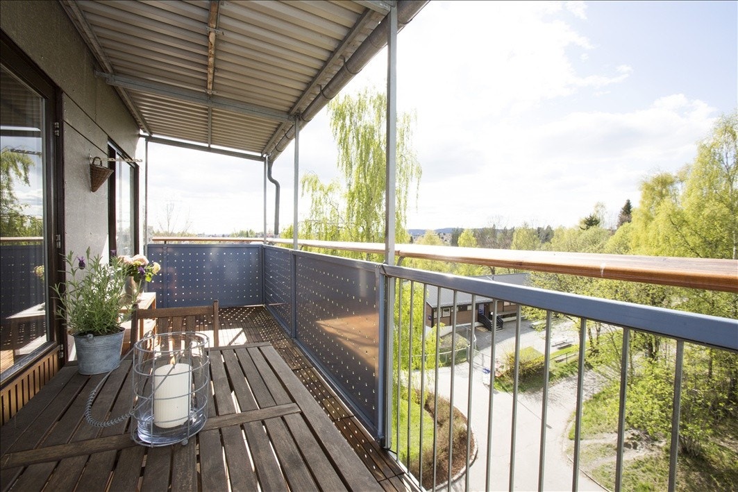 Stor vestvendt balkong Galleribilde