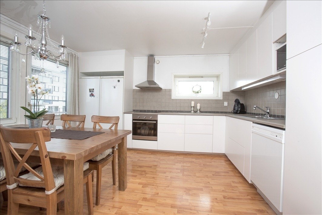 Kjøkken med fransk balkon Galleribilde