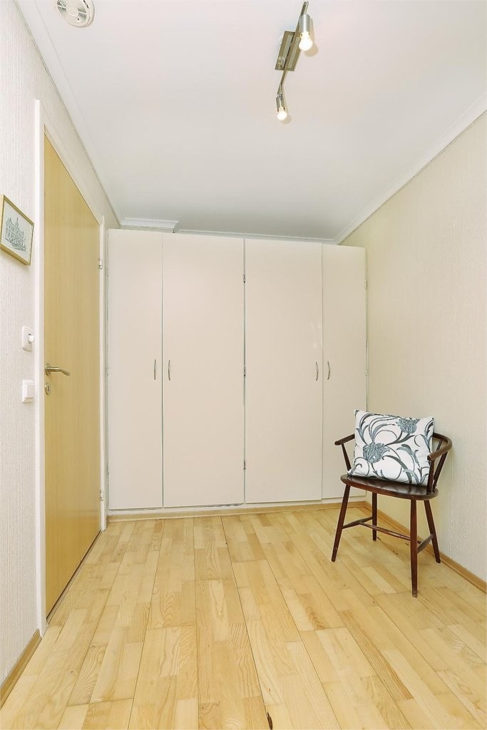 innbydende entré med god skapplass Galleribilde