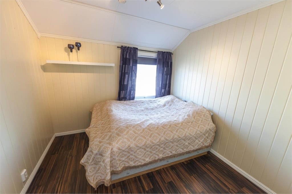 Soverom 3 av totalt 3 i 3. etasje Galleribilde