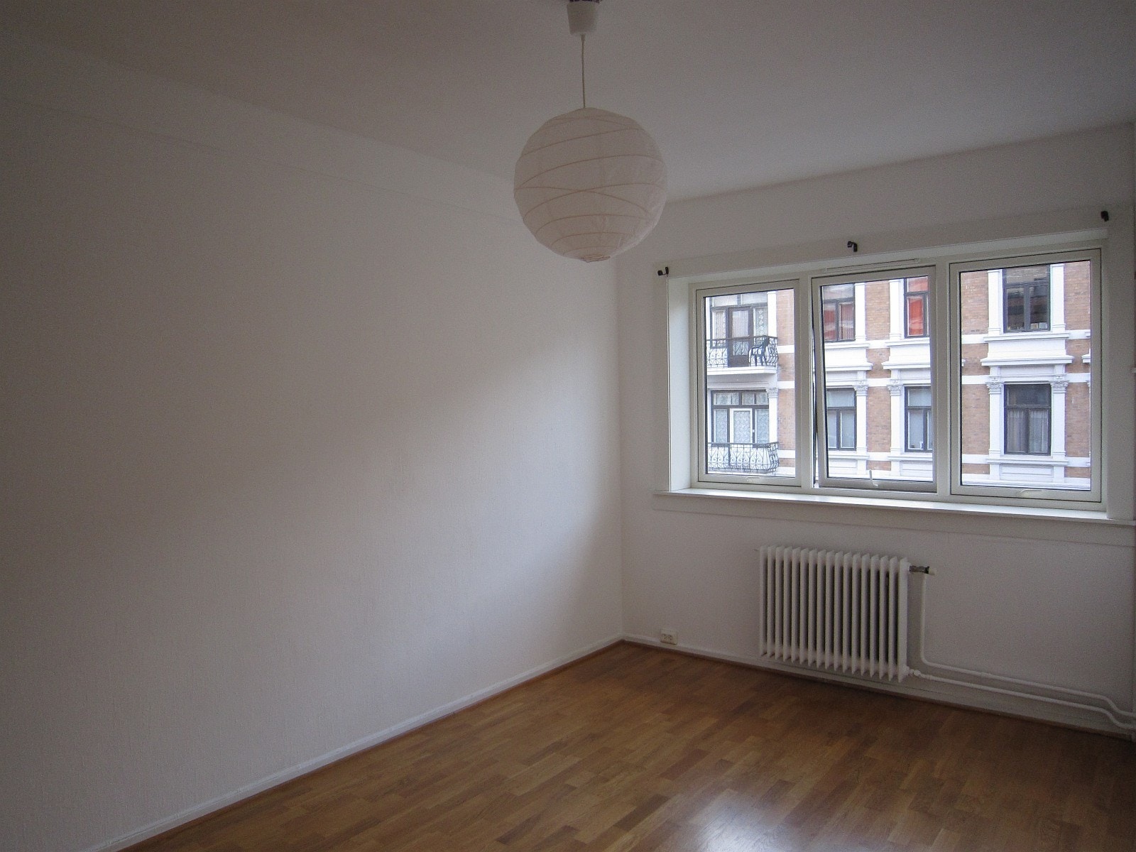 Stuen/soverom Galleribilde