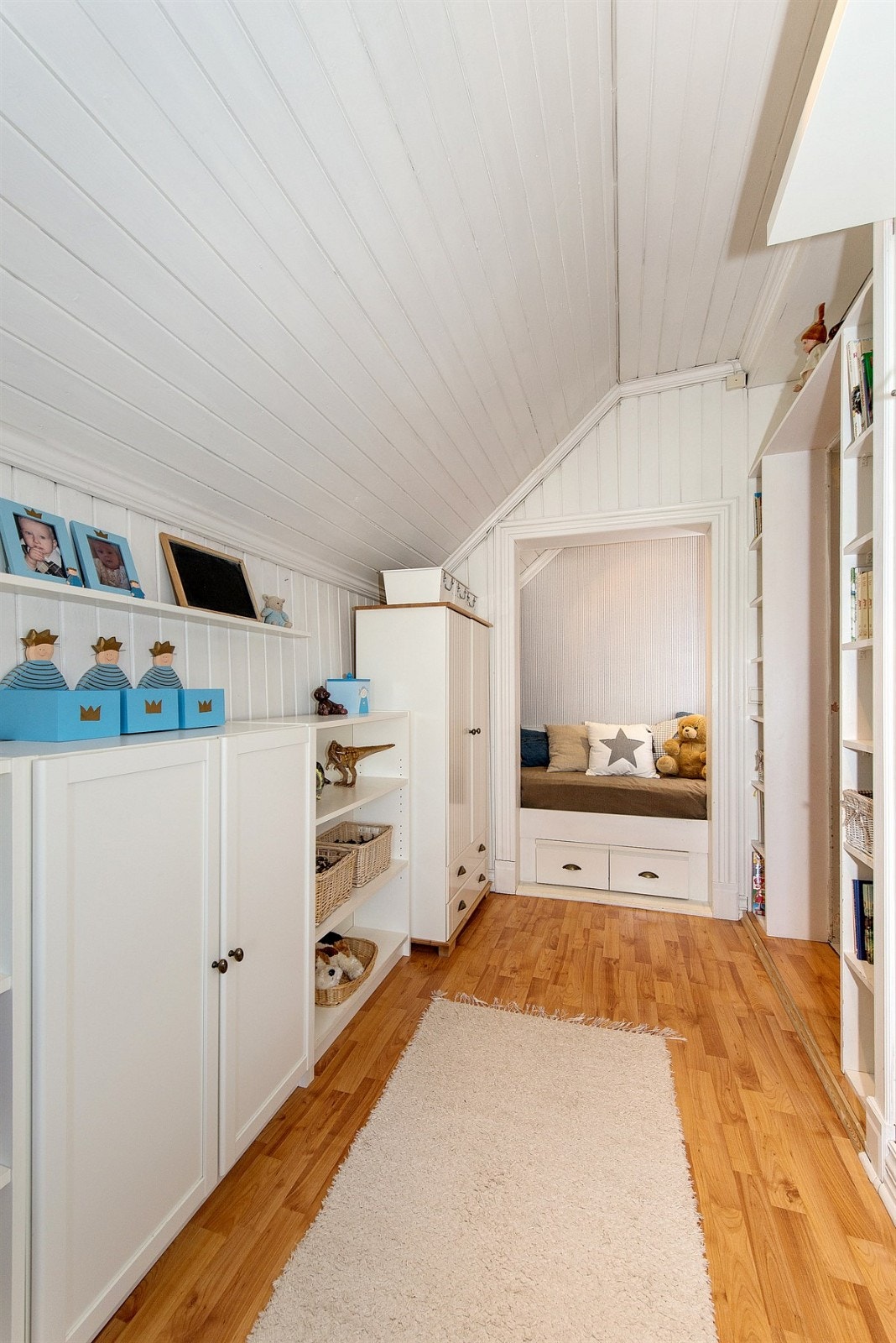 Soverom 3 med innnebygget seng Galleribilde