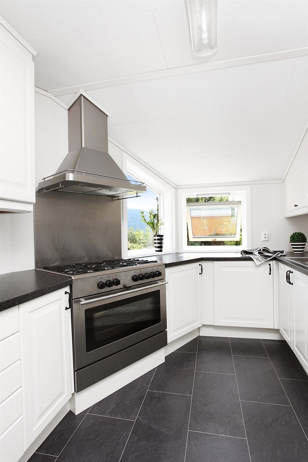 Nydelig kjøkken fra 2011 Galleribilde