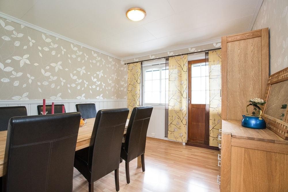 Soverom med utgang til balkong Galleribilde