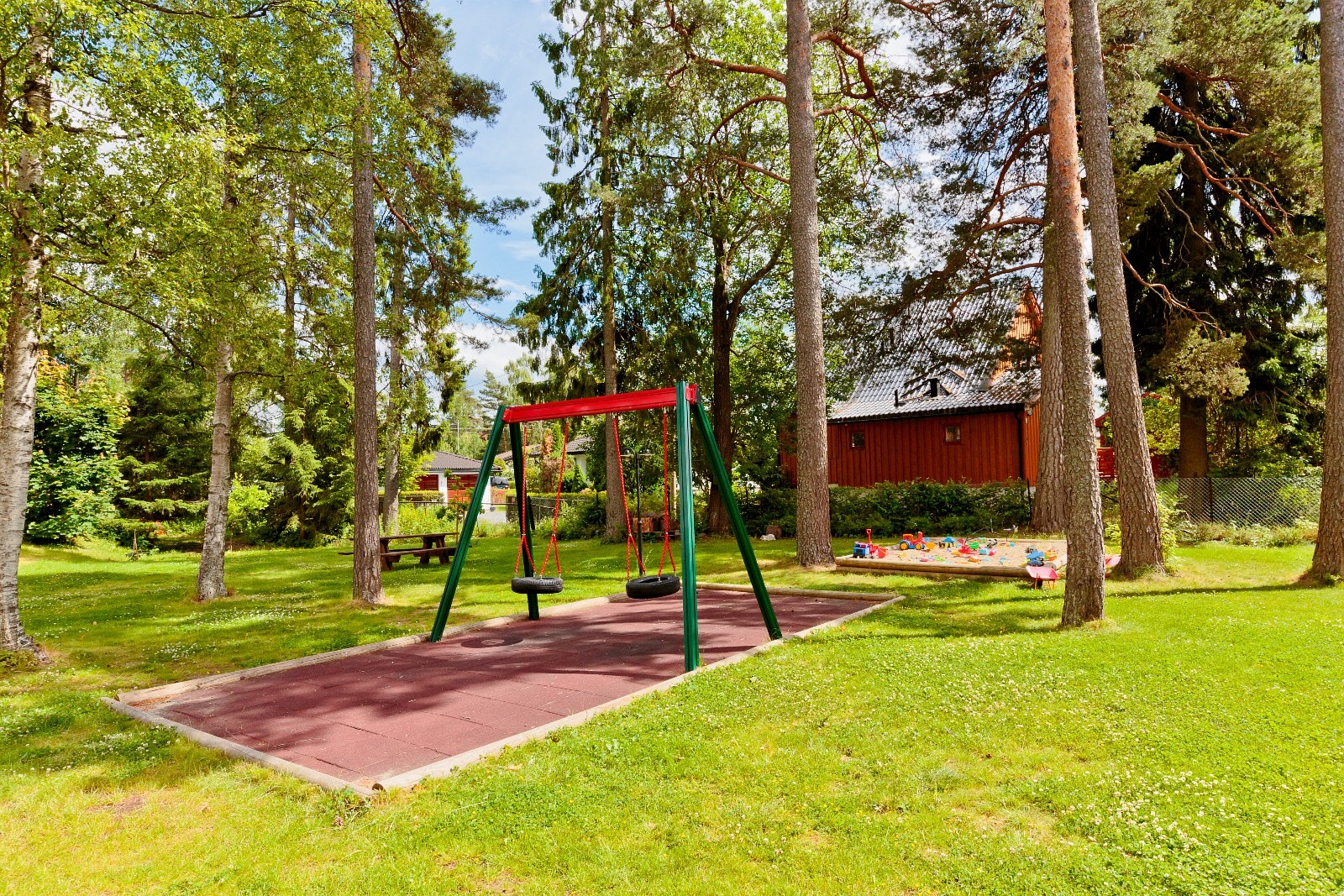 Felles tomt Galleribilde