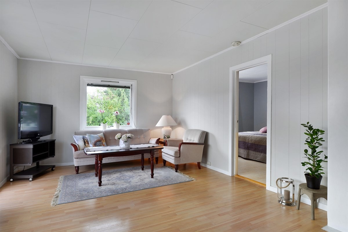 Stue i 1.etg. med utgang til terrasse. Galleribilde