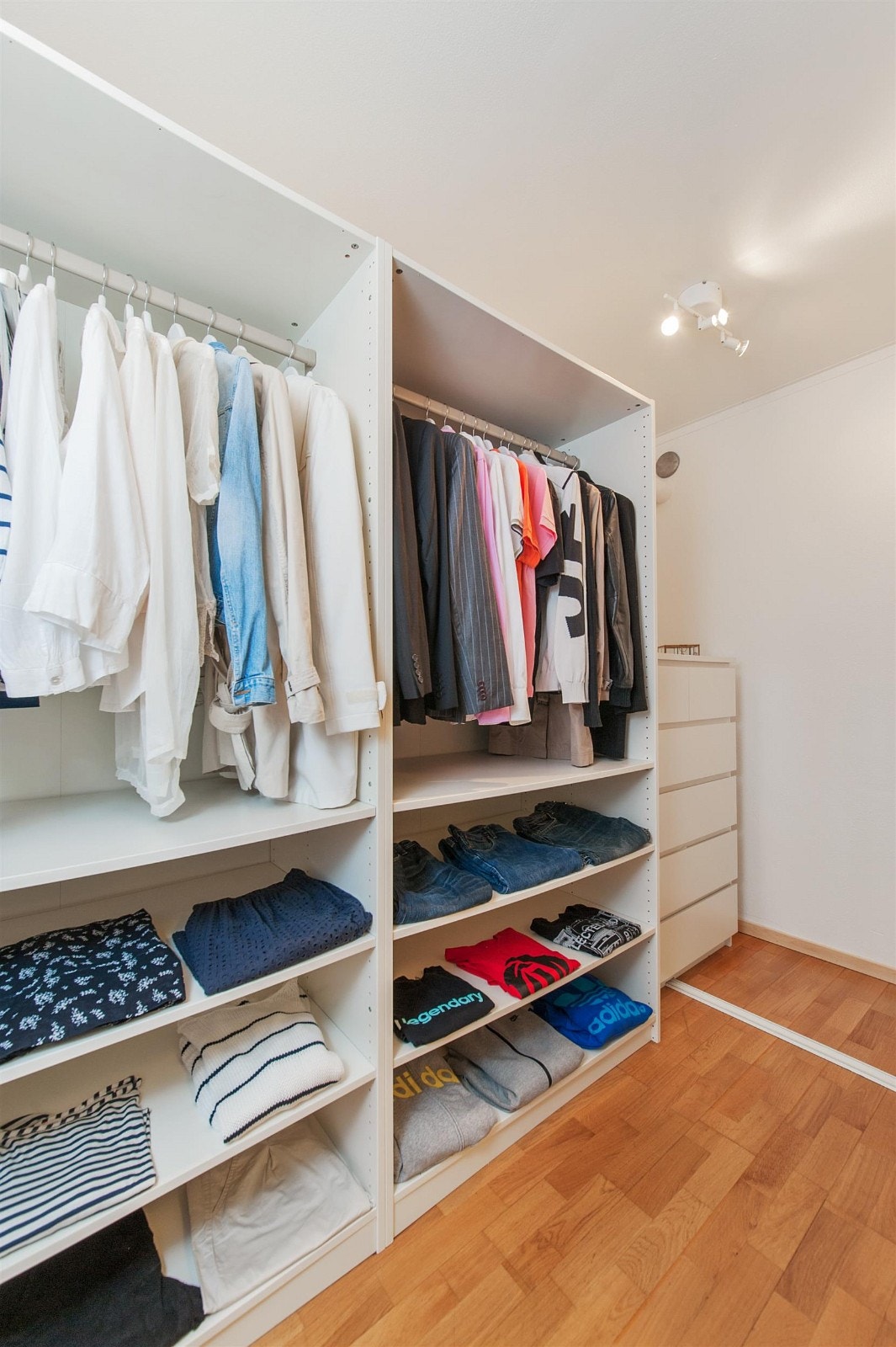 Sverre Iversens vei 23 presenteres av Jacob Lothe Carvallo Galleribilde