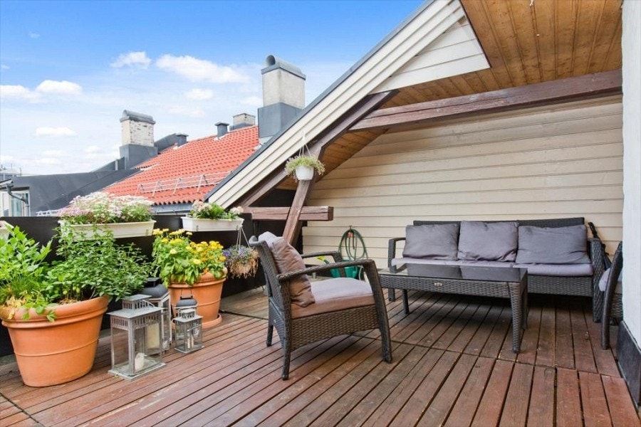 Koselig felles takterrasse med flott utsikt, grill og godt med sitteplasser. Galleribilde