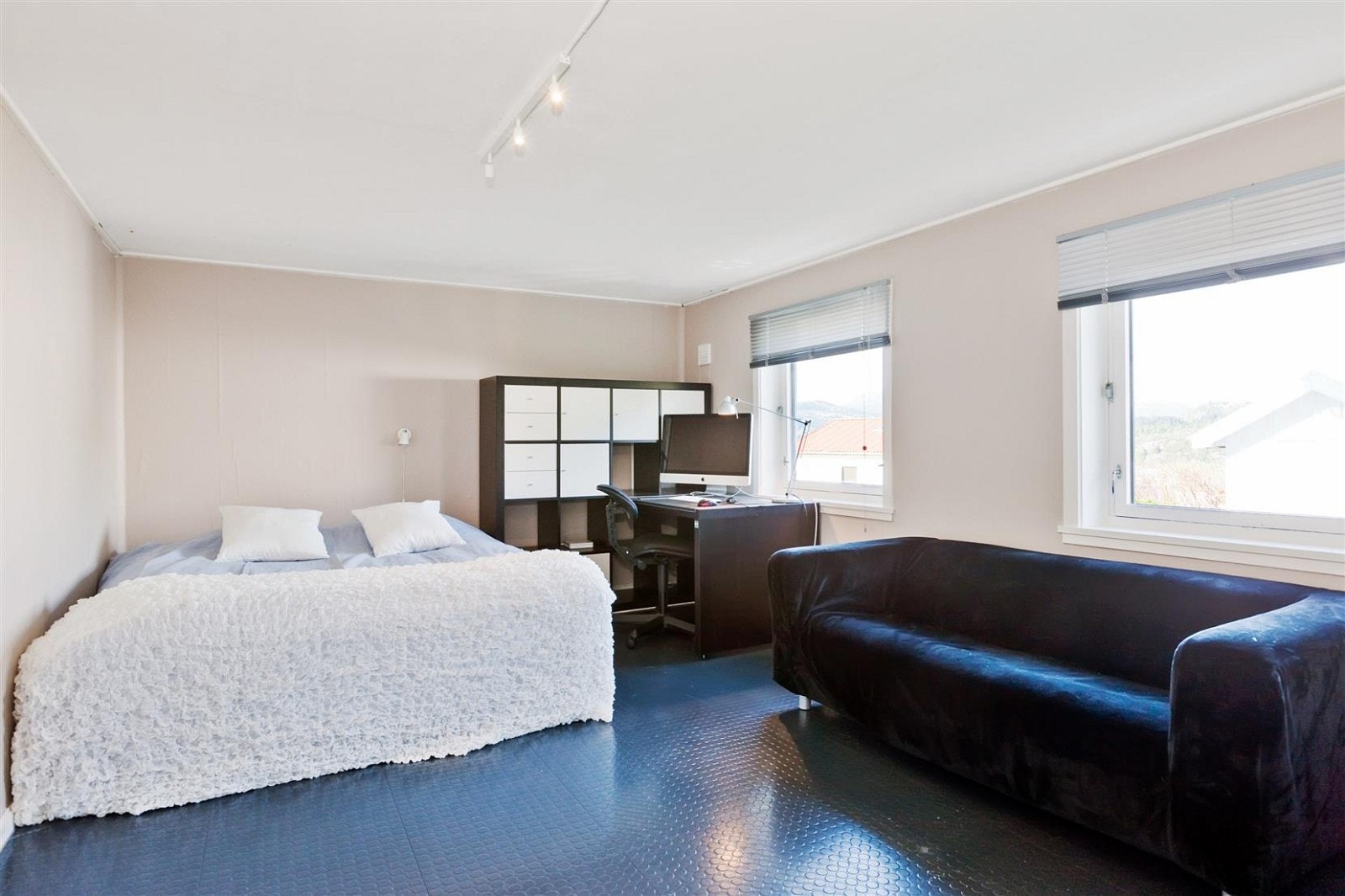 Kjellerstue eller soverom, det avhenger av ditt behov. Galleribilde