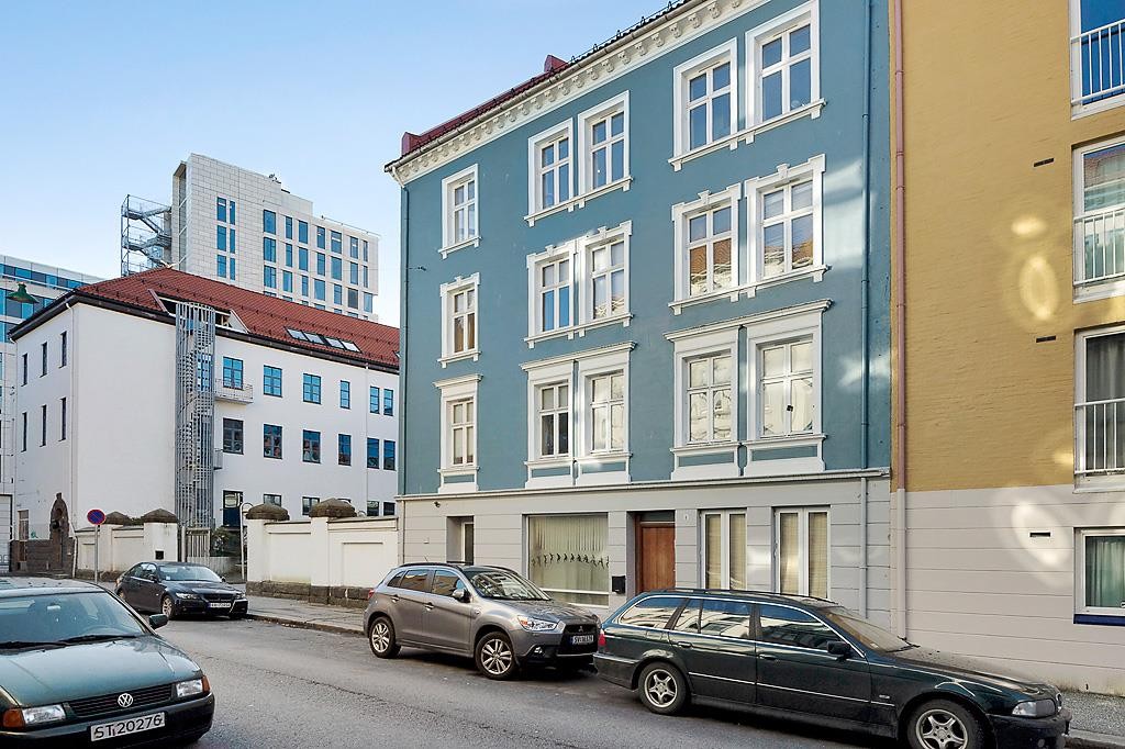 Fasade ved inngangsparti Galleribilde