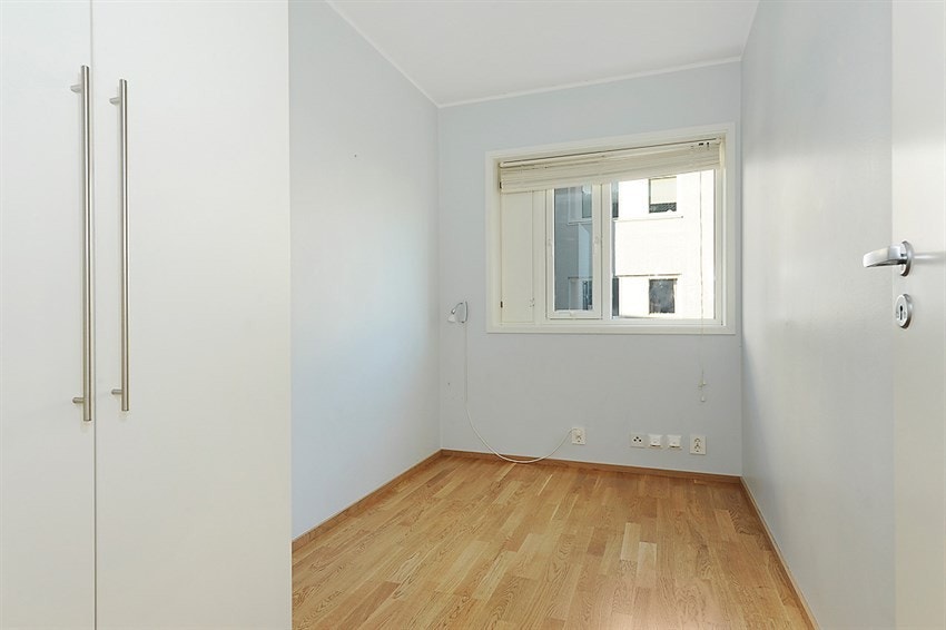 Soverom nr. 2 med god garderobeplass Galleribilde