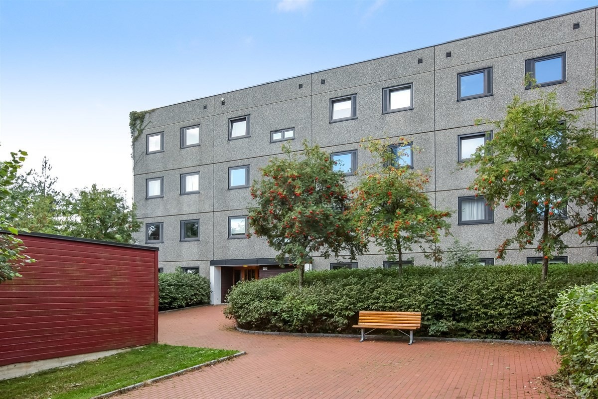 Fasade ved inngangsparti Galleribilde