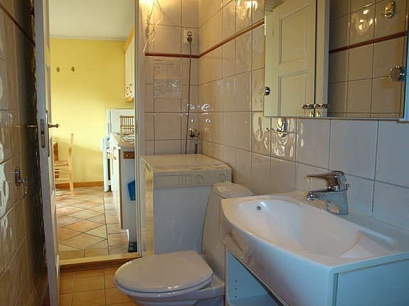 Dusj/toalett/vaskemaskin Galleribilde