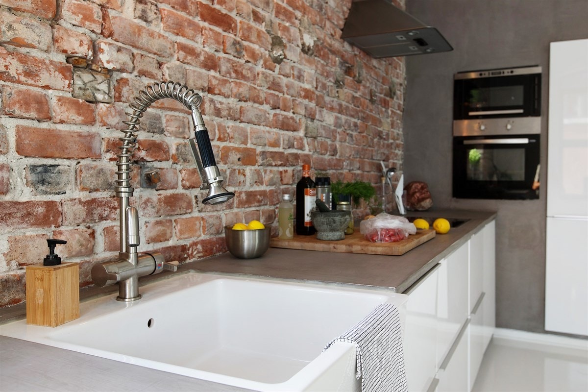 Benkeplate i MDF, dekket med mikrosement. Galleribilde