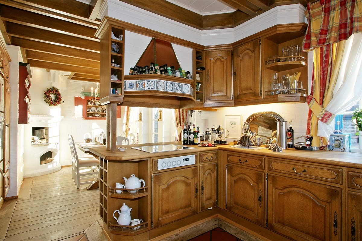 Damhaug og Nordvik har gleden av å presentere en unik og eksklusiv ariktekttegnet eiendom på Nesøya Galleribilde