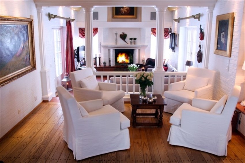 Damhaug og Nordvik har gleden av å presentere en unik og eksklusiv ariktekttegnet eiendom på Nesøya Galleribilde