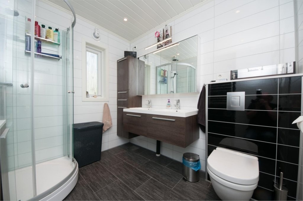 Baderom, 2. etasje Galleribilde