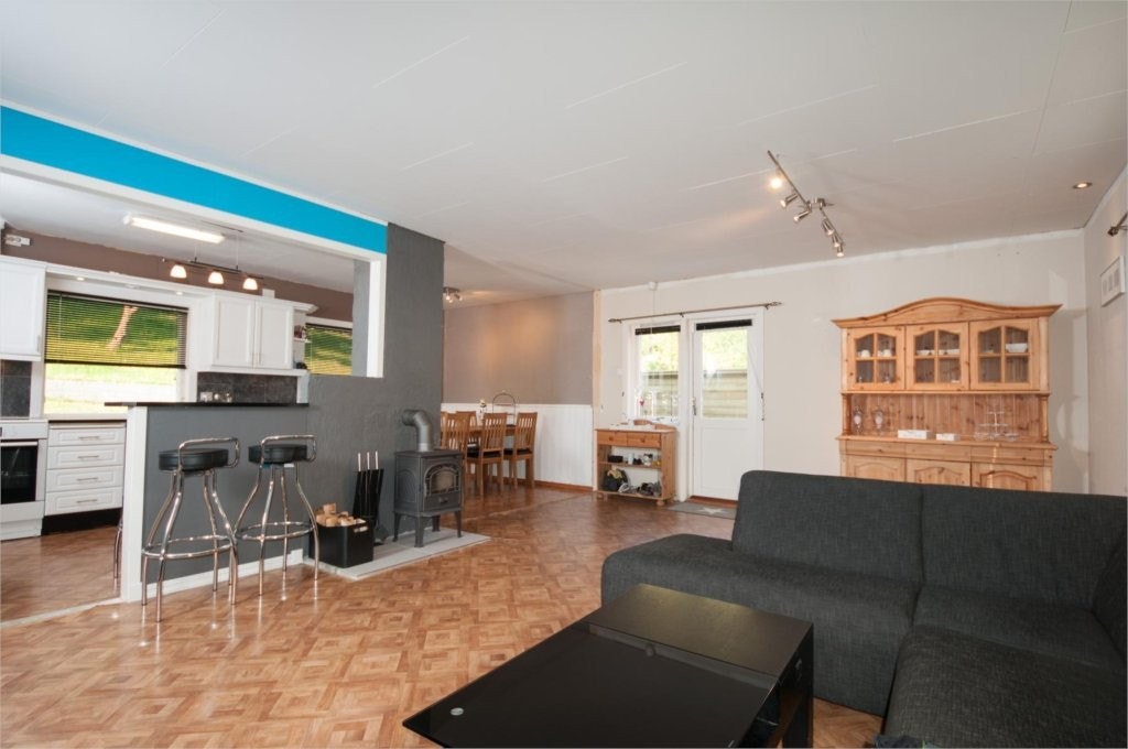 Stue med utgang til terrasse Galleribilde