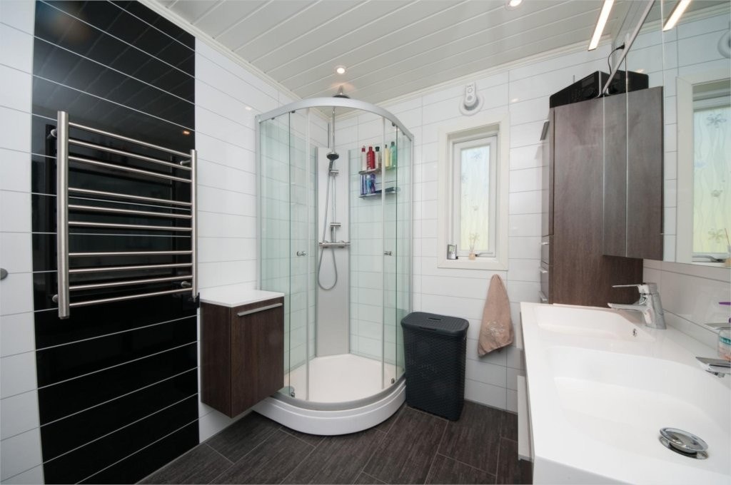 Baderom (2014) Galleribilde