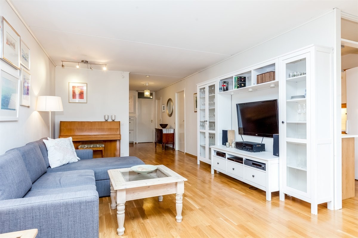 Stue mot entrè Galleribilde