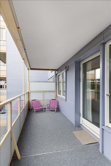 Usjenert balkong på hele 11 kvm med ettermiddags-/kveldssol Galleribilde