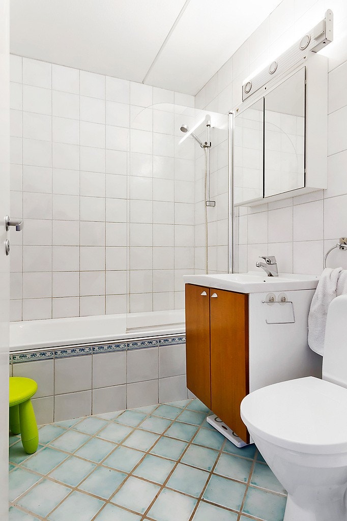 Bad med dusj i kar Galleribilde