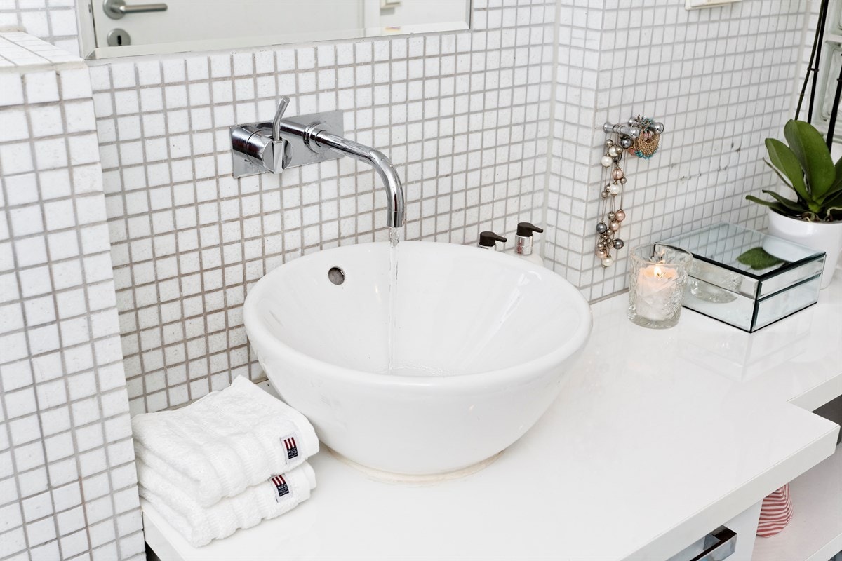 Badet er påkostet med ny baderomsinnredning i 2013 Galleribilde