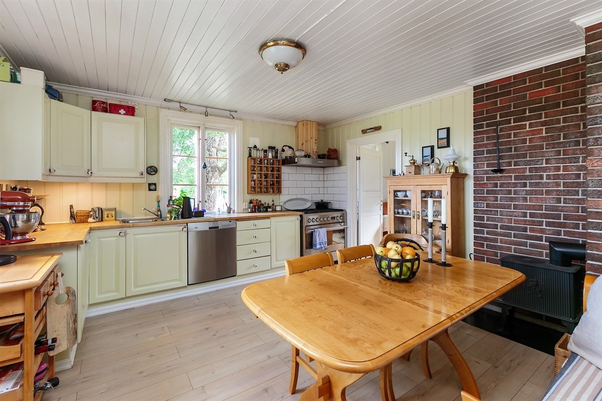 Kjøkken i hovedhuset på nedre Bøensætre Galleribilde