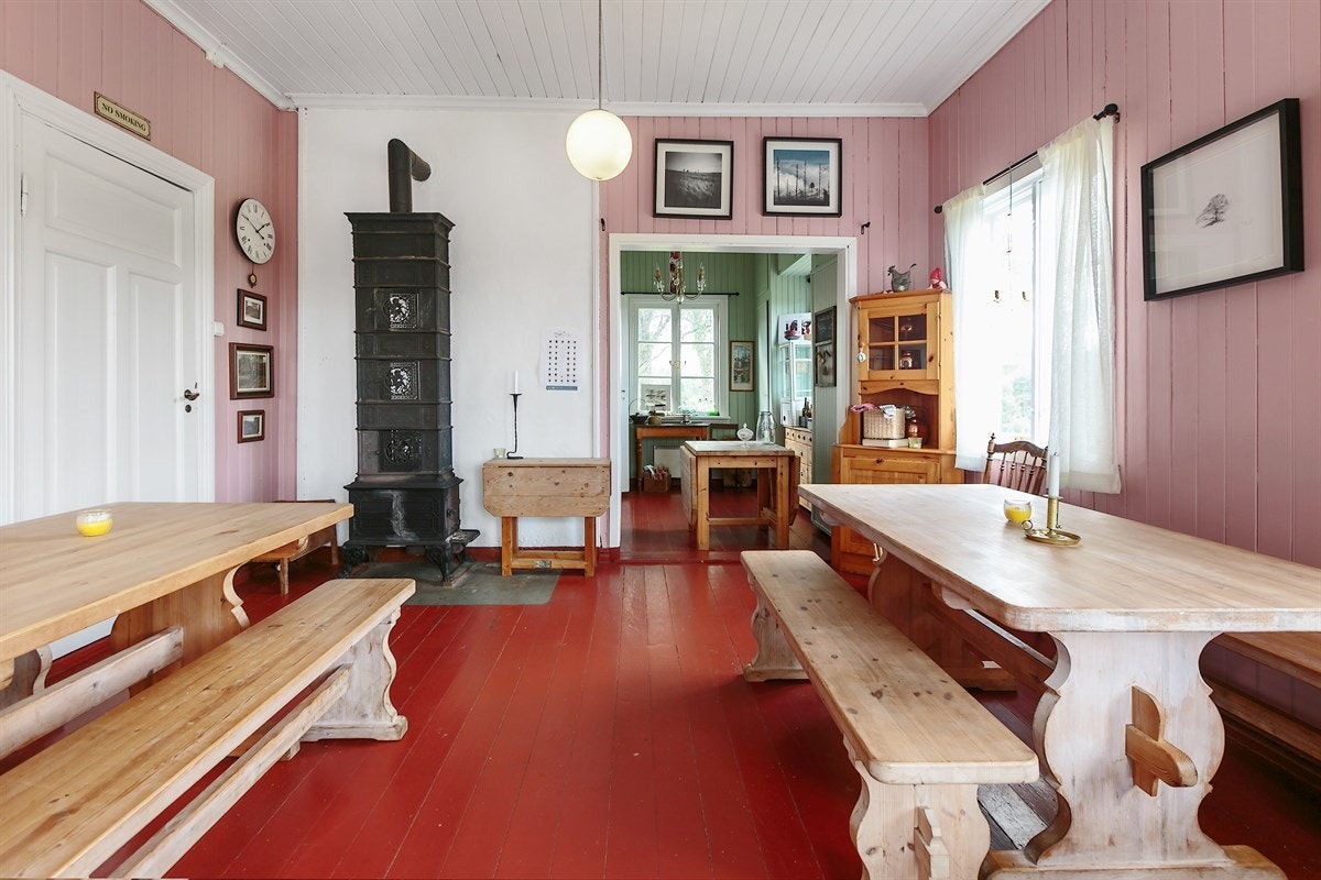 Forsamlingsrom i skolestua Galleribilde