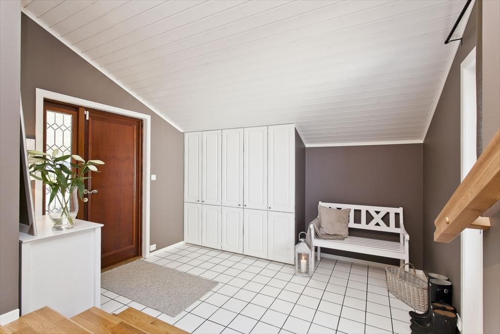 Lekker hall med god skapplass Galleribilde