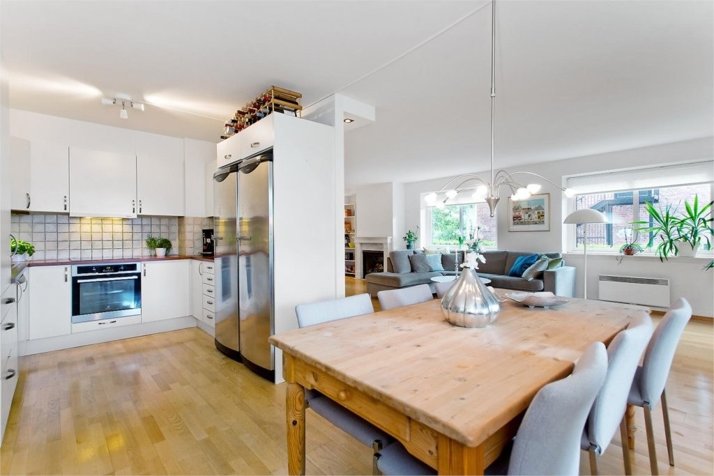 Spisestue/Kjøkken Galleribilde