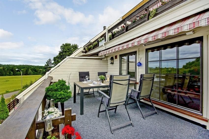 Stor vestvendt terrasse Galleribilde
