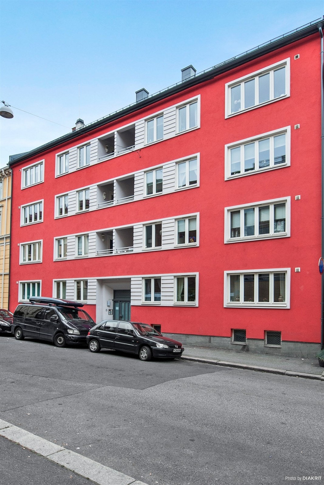 Pen fasade mot gate Galleribilde