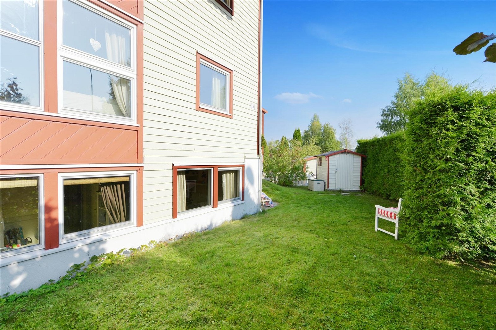 Hagen er godt skjermet fra veien og har lite innsyn. Galleribilde