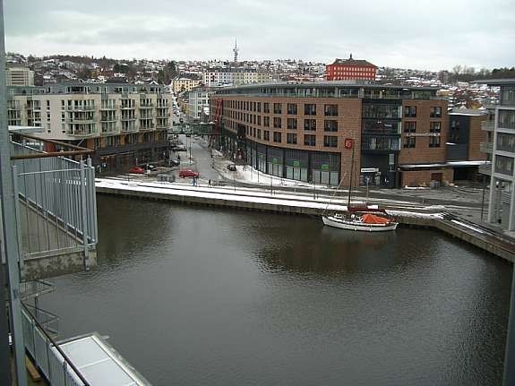 utsikt fra terasse sett mot øst Galleribilde