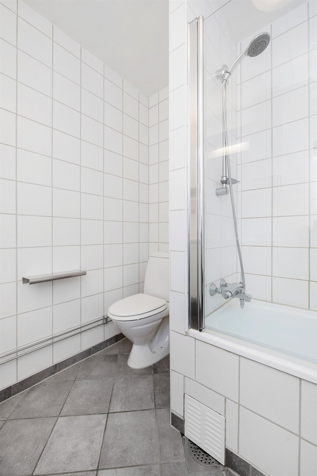 Flislagt bad. Galleribilde