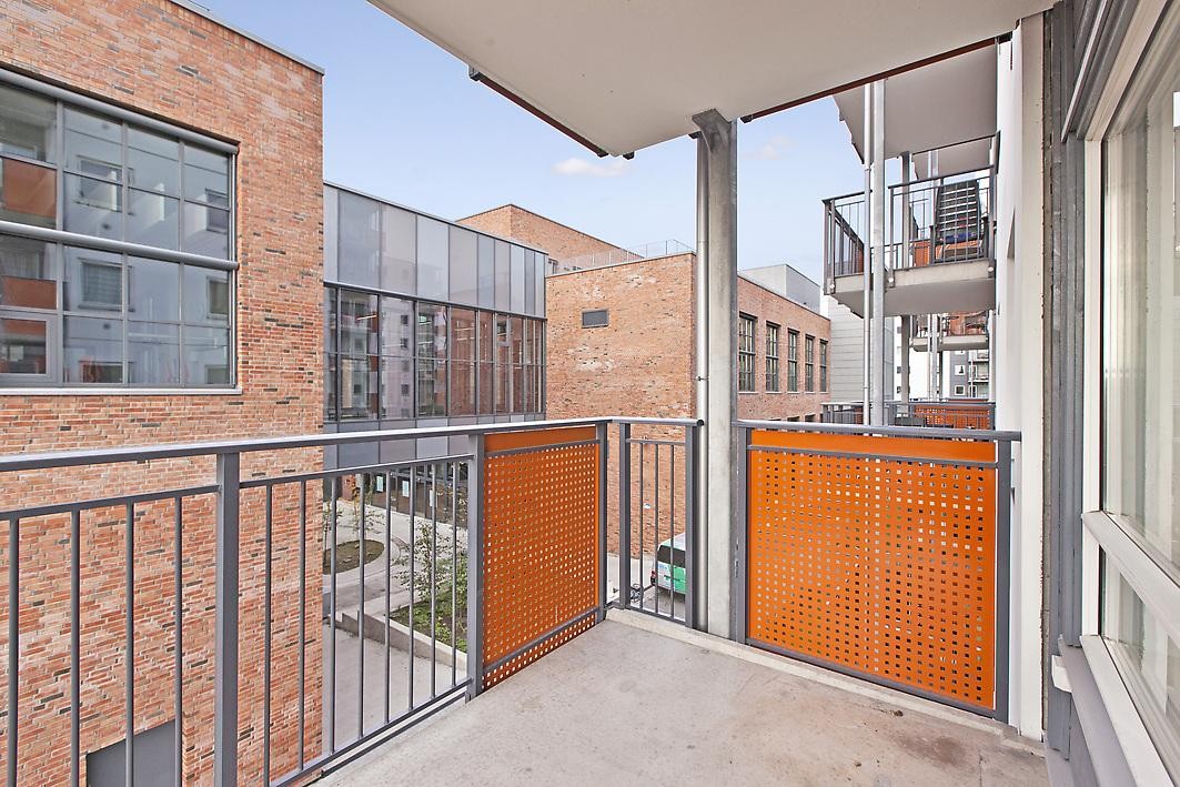 Balkong med plass til sittegruppe Galleribilde