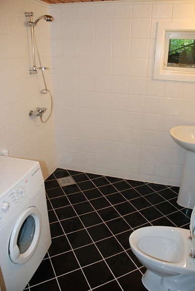 Bad. Hvitevarer følger med Galleribilde