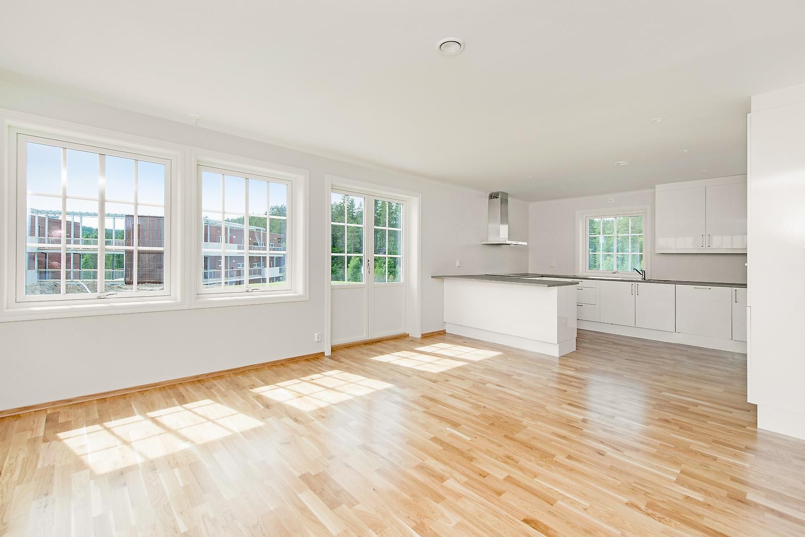 Kjøkkenspiseplass. Galleribilde