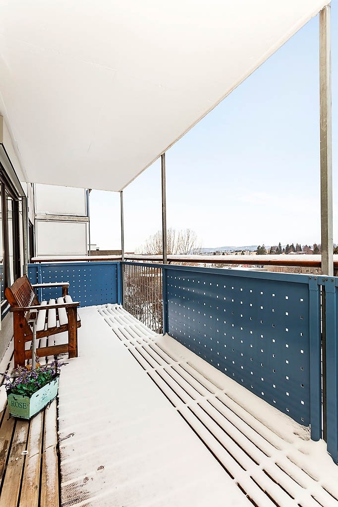 Solrik balkong Galleribilde