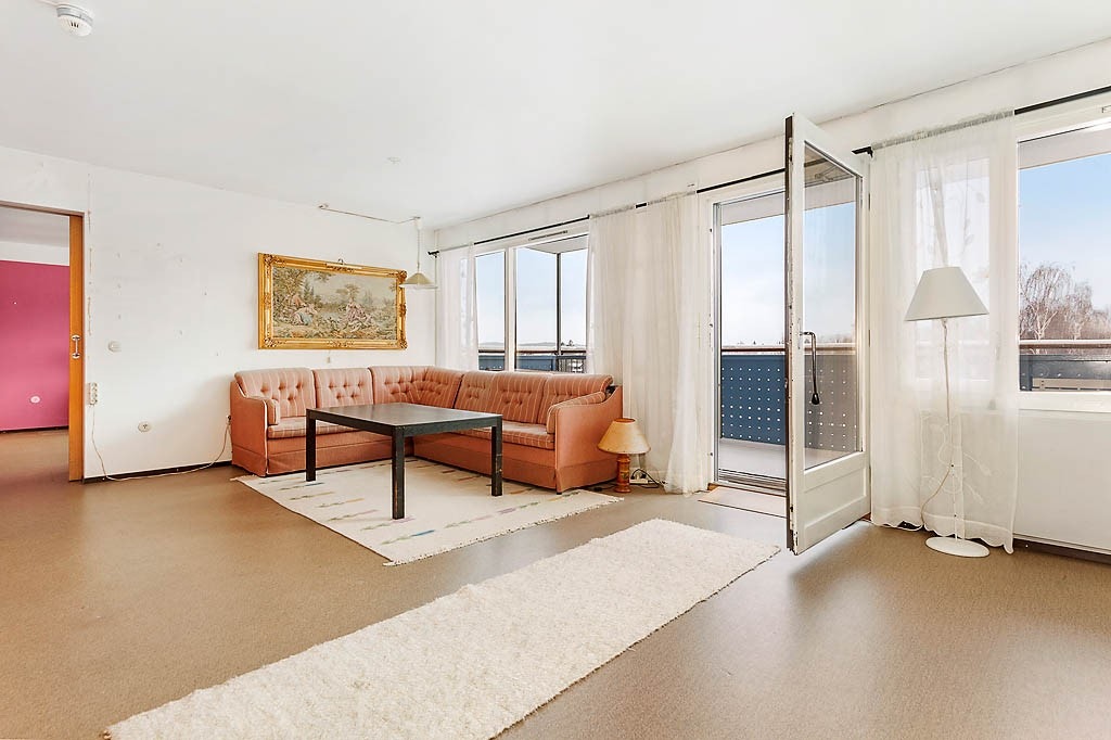 Stue med utgang til balkong Galleribilde