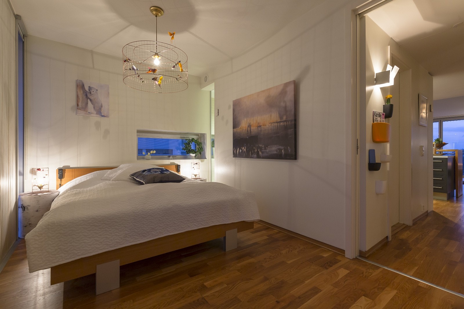 Stort soverom med utgang til egen balkong Galleribilde