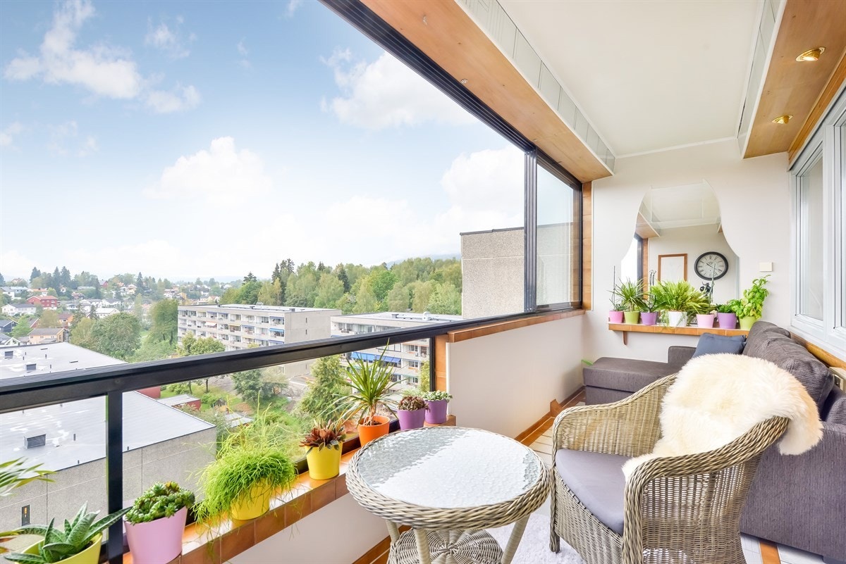 Fantastisk terrasse. Ettermiddagssol. Kveldssol. Utsikt. Galleribilde