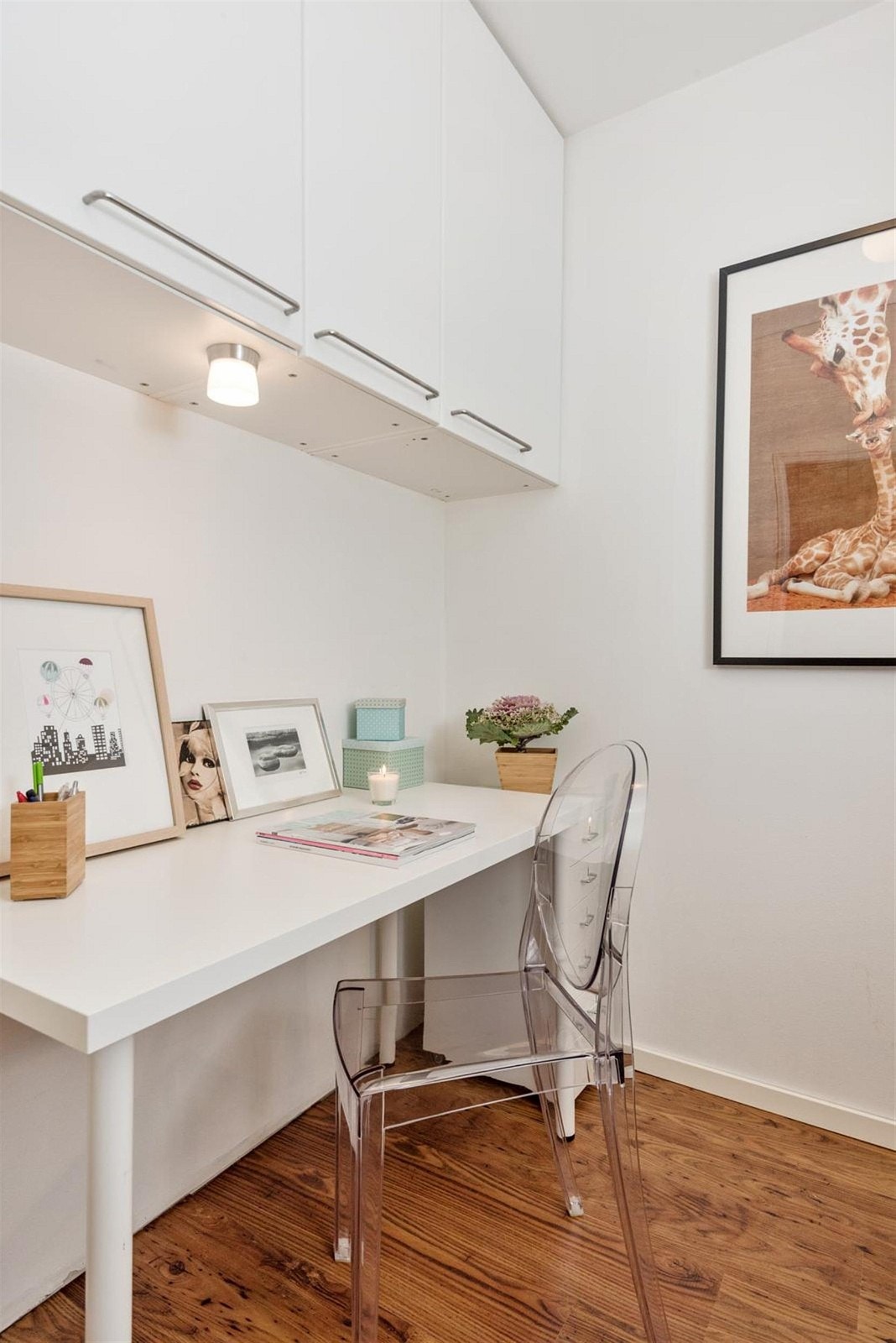 Alkove/kontor. Galleribilde