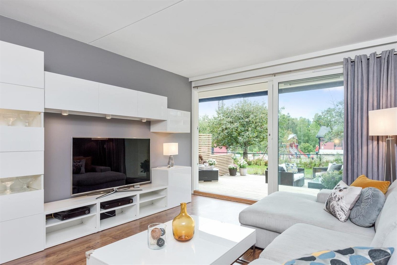 Velkommen til Hovseterveien 42 B, presentert av Christoffer Brekke-Hammersland, DnB Eiendom. Galleribilde